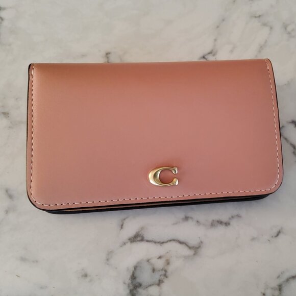 Coach Essential Slim Card Case in Gold /Buff - Picture 1 of 5